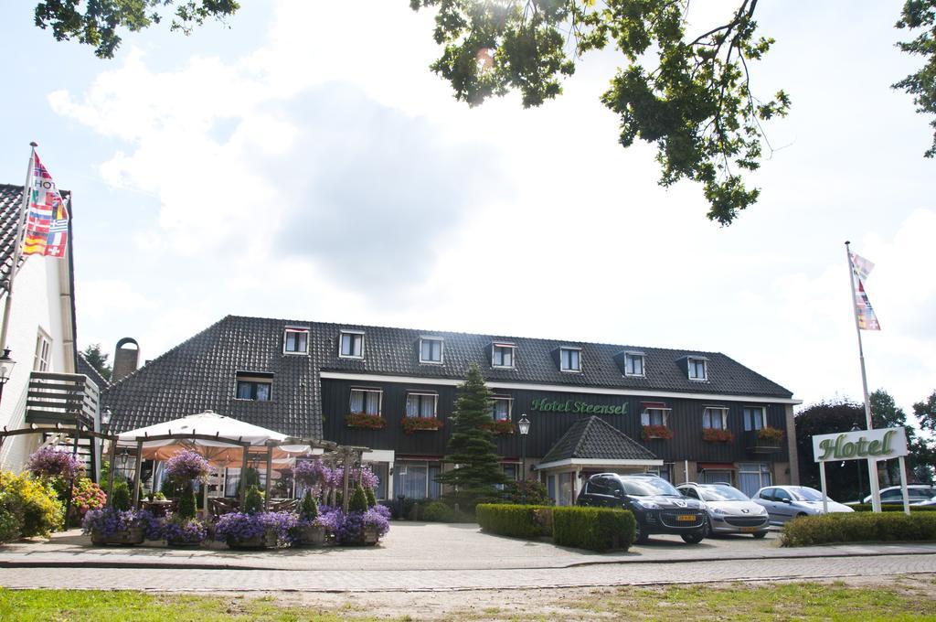 Hotel Steensel Zewnętrze zdjęcie